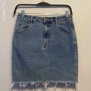 H&M raw hem denim mini skirt size 4
